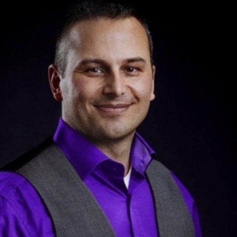 Porträt von Dr.-Ing. Dennis Bakir